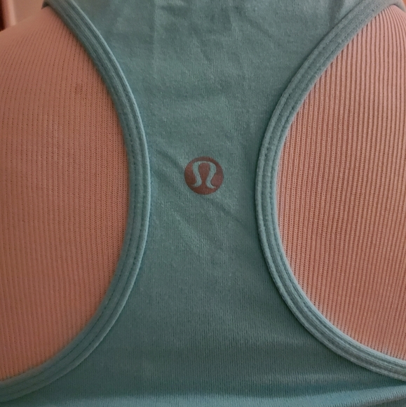 🌍🛸Lululemon Shirt & Clutch Bundle🛸🌍 - Picture 3 of 4